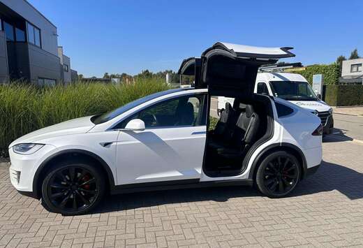 Tesla Model X Ludicrous Performance