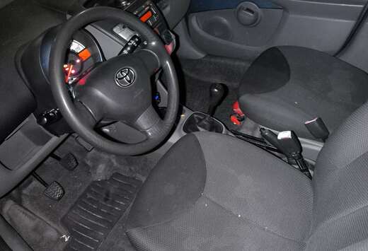 Toyota Aygo 1.0i VVT-i Music MMT