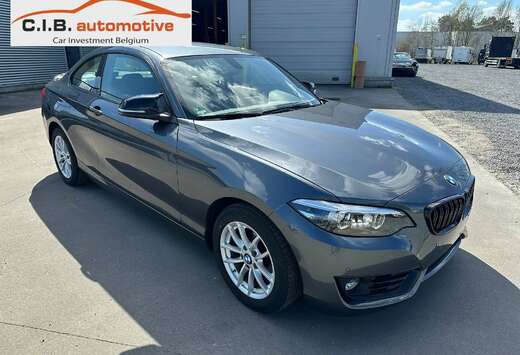 BMW iA Coupe Aut. / Navi / PDC / ...