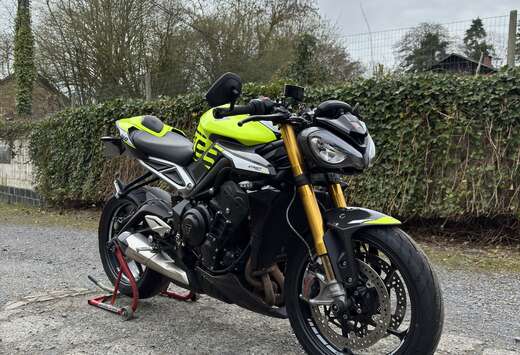 Triumph Moto 2
