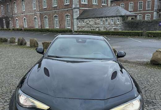 Alfa Romeo 2.9 T V6 Quadrifoglio (EU6D)