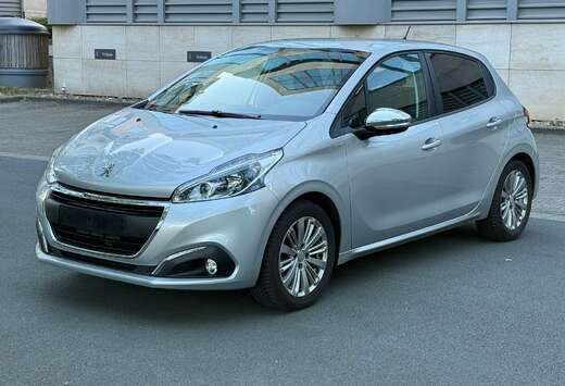 Peugeot 208 1.2i - airco
