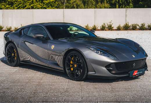 Ferrari Superfast / Grigio Ferro / Carbon / Lift / Pa ...