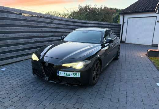 Alfa Romeo Giulia 2.2 JTDm Super