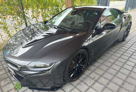BMW i8 Coupé Version 2 / LCI - 11.6 kWh PHEV (275 kW ...