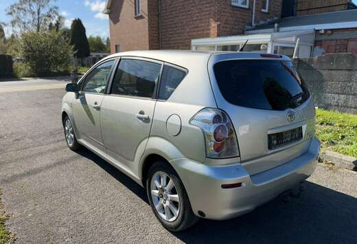 Toyota 1.8i VVT-i 16v Linea Sol