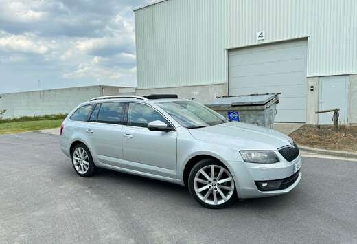 Skoda 1.6 CR TDi Elegance Pano dak  ** FULL OPTION **