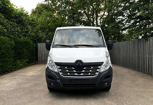Renault 2.3 dCi 110 L1H1 (motorschade)
