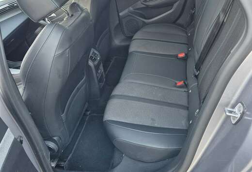 Peugeot SW PureTech 130 EAT8 Allure