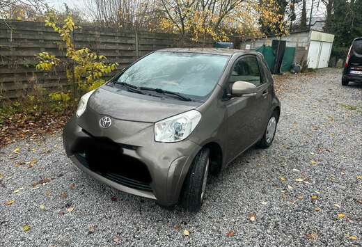 Toyota iQ 1.33i VVT-i Premium