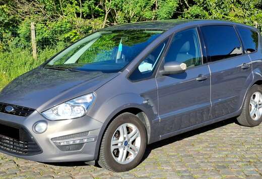 Ford 2.0 TDCi Business Edition 7pl et boule remorquag ...