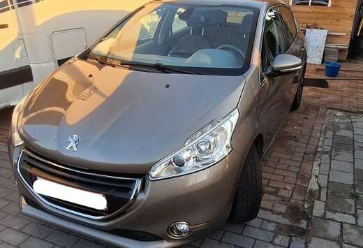 Peugeot 120 VTI Allure