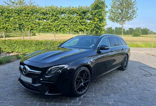 Mercedes-Benz AMG E 63 4Matic+ T 9G-TRONIC