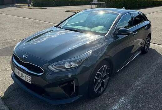 Kia ProCeed 1.6 CRDi DCT7 SCR GT LINE