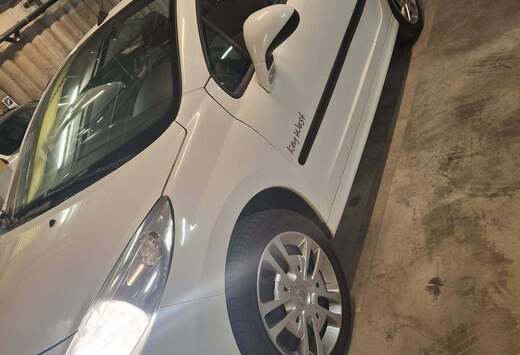 Peugeot 207 CC 1.6i Key West