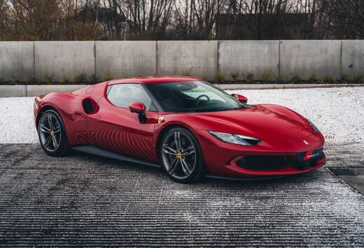 Ferrari Rosso Mugello / Surround View / Lift / Carpla ...