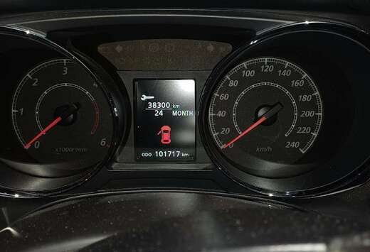 Peugeot 4008 1.6 HDi Allure