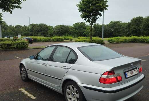 BMW 318iA