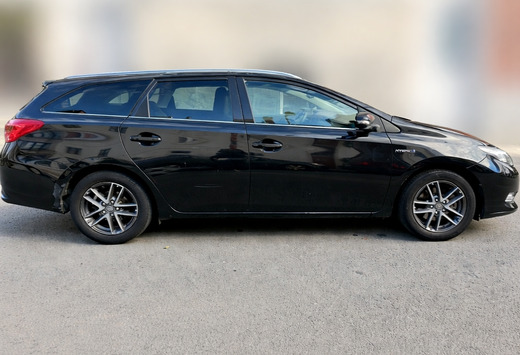 Toyota Auris SW HEV 1.8i HSD Comfort CVT