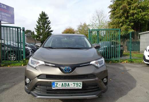 Toyota Hybrid 2.5i 2WD Comfort CVT