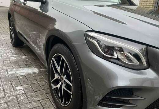 Mercedes-Benz Coupe 4Matic 9G-TRONIC AMG Line