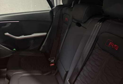 Audi Performance BiTFSI 640 ch Tiptronic 8 Quattro