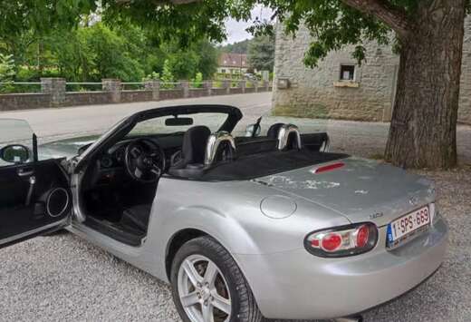 Mazda Roadster Coupé 1.8i 16v Active
