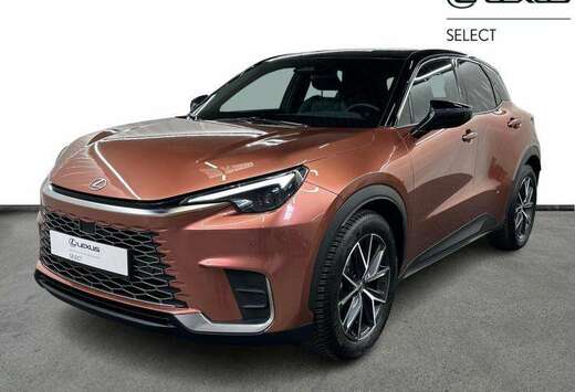 Lexus 136hp HEV Cool BiTone | carplay | all seasons