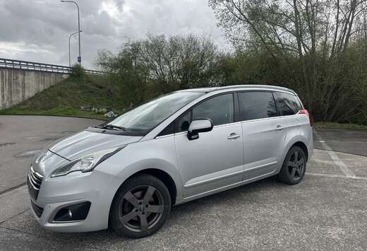 Peugeot 1.6 BlueHDi / climatiseur / gps / camera /7 p ...