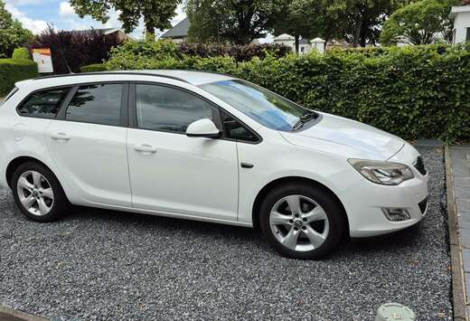 Opel 1.7 CDTI DPF Sports Tourer Edition
