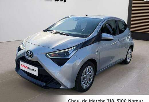 Toyota x-play2