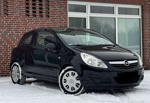 Opel Corsa 1.2i Cosmo