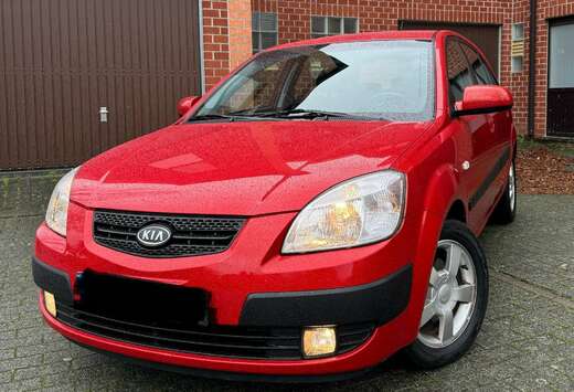 Kia Rio 1.6essence 1 propriétaire *carnet complet *