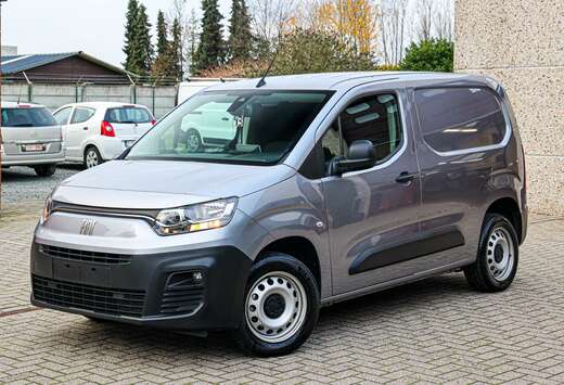 Fiat AUTOMAAT*NAVIGATIE*ACHTERUITRIJCAMERA*APPLE-CARP ...