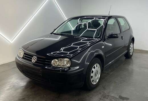 Volkswagen Golf 1.6