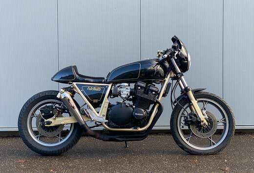 Suzuki Café Racer \