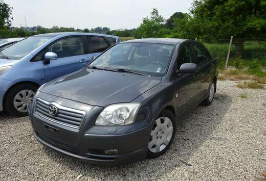 Toyota Avensis 1.8 Selektion