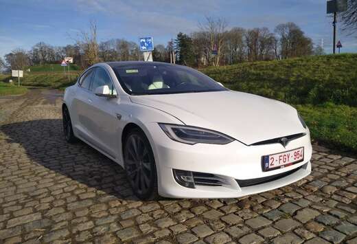 Tesla Model S Long Range