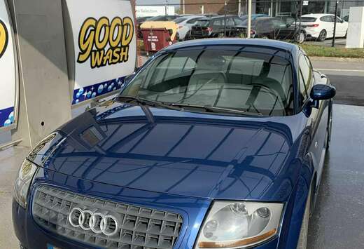 Audi TT Coupé 1.8 Turbo 20v Ambition S line