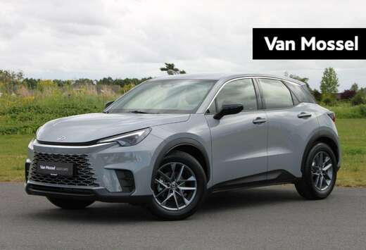 Lexus 1.5 HEV Auto