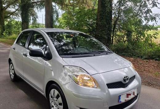 Toyota La voiture est prête à être immatriculée