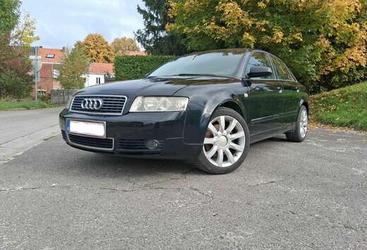Audi 3.0i V6 30v S line