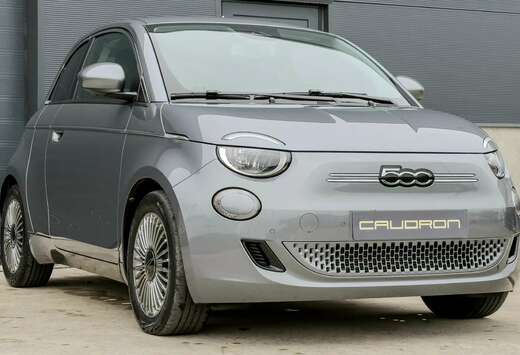 Fiat 3 + 1  43 kWh  Camera  Cruise control  Mineral