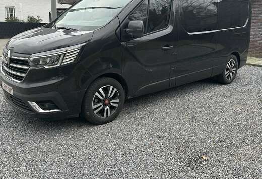 Renault 2.0 dCi 29 L2H1 Confort EDC (EU6d)