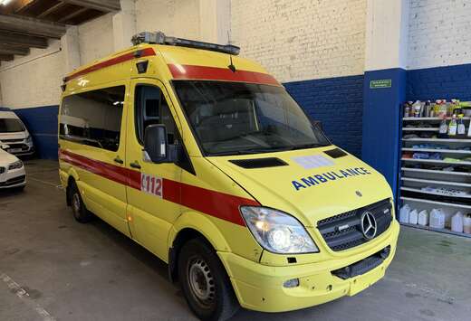 Mercedes-Benz 319 CDI Sprinter ***AMBULANCE***