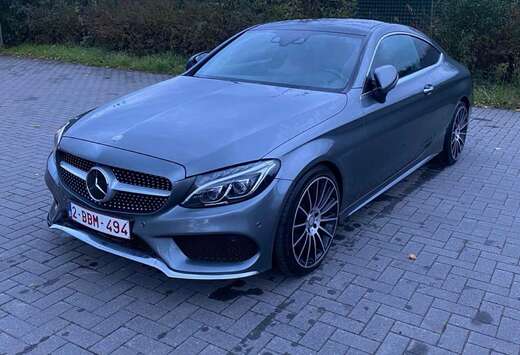 Mercedes-Benz Coupe 7G-TRONIC AMG Line