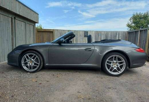Porsche Carrera 4