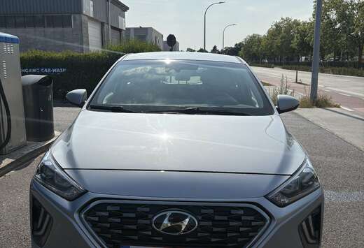 Hyundai Premium