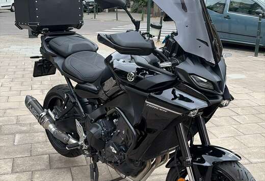 Arrow Racing