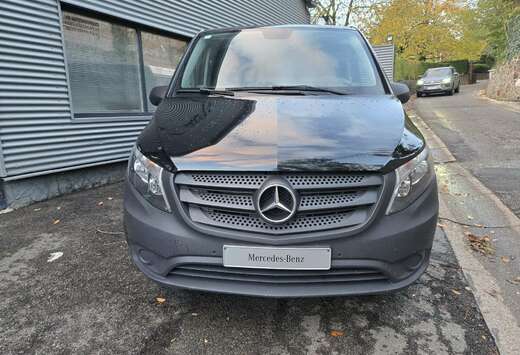 Mercedes-Benz 119d 4matic 1er immat. 12/2018